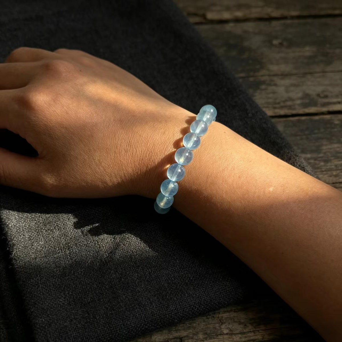 8mm Natural Aquamarine Beaded Bracelet