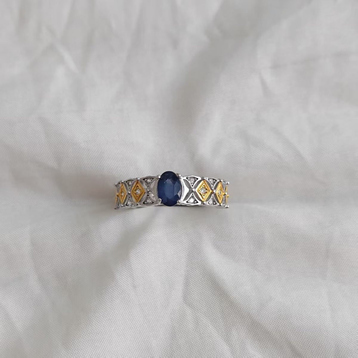 Natural Blue Sapphire Ring | 925 Silver Gold-Plated | Geometric Vintage